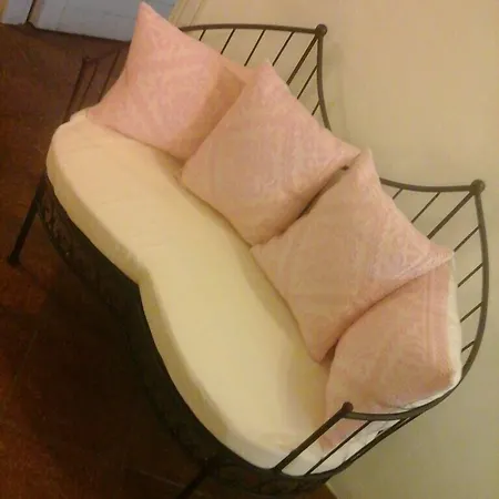 Domus Corallia-luxury 住宿加早餐酒店 罗通多港